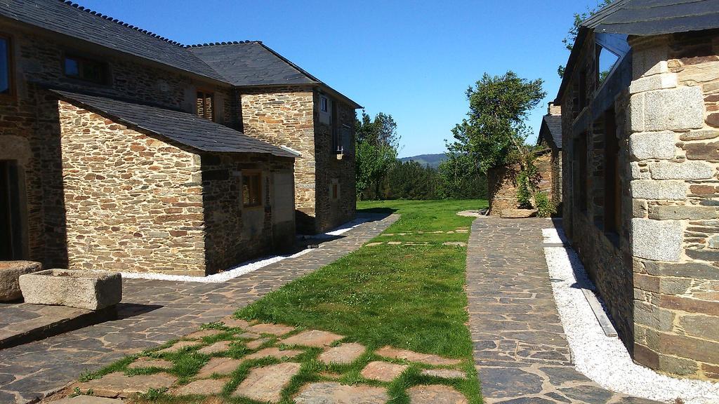 Casa Do Grilo Pensionat Monfero Exteriör bild