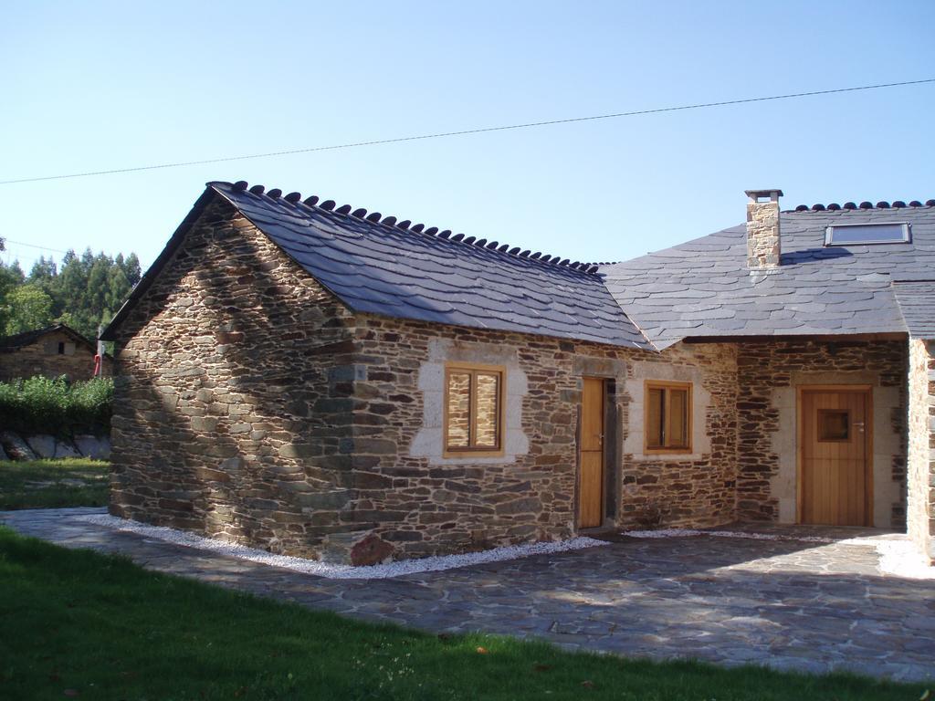 Casa Do Grilo Pensionat Monfero Exteriör bild