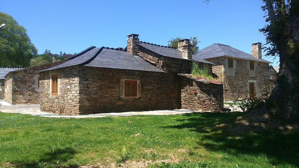 Casa Do Grilo Pensionat Monfero Exteriör bild