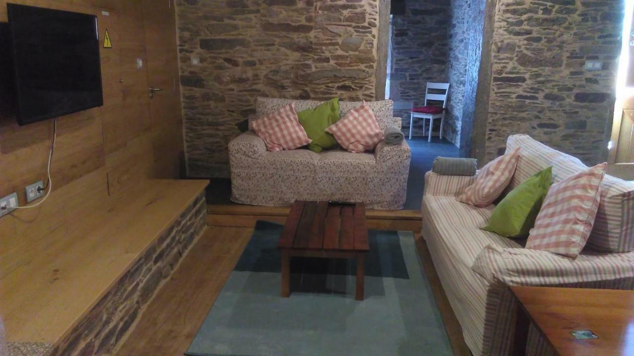 Casa Do Grilo Pensionat Monfero Exteriör bild
