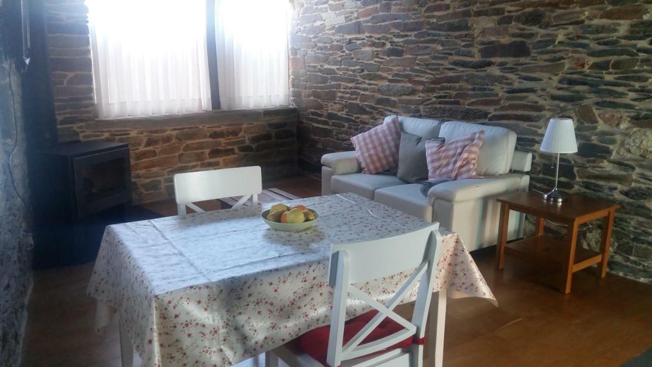 Casa Do Grilo Pensionat Monfero Exteriör bild